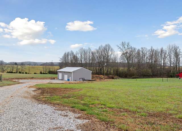 Property at 13813 Old Kentucky Rd, Walling, TN 38587