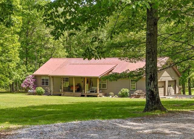 Property at 718 T Crowe Rd, Soddy Daisy, TN 37379, 3 beds, 2 baths