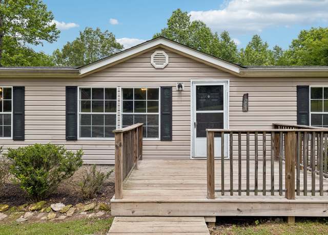 Property at 729 Gibbs Rd, Ashland City, TN 37015, 4 beds, 2 baths