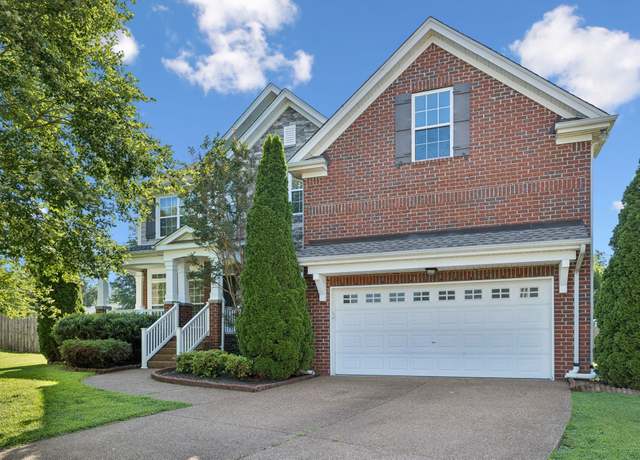 Property at 821 Alex Way, Mount Juliet, TN 37122, 5 beds, 3 baths