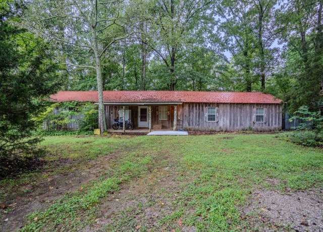 Property at 366 Ridge Rd, Westpoint, TN 38486, 2 beds, 2 baths