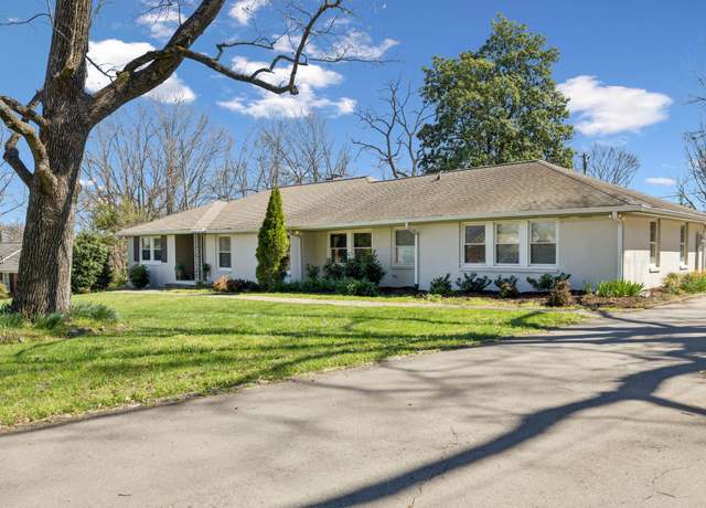 Property at 4306 Gray Oaks Dr, Nashville, TN 37204, 3 beds, 2.5 baths