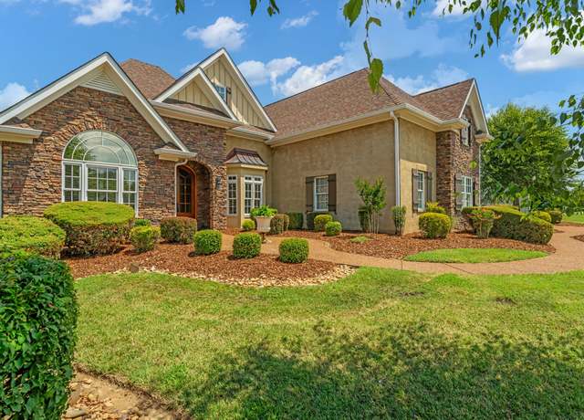 Property at 126 Copper Creek Dr, Goodlettsville, TN 37072, 3 beds, 3 baths