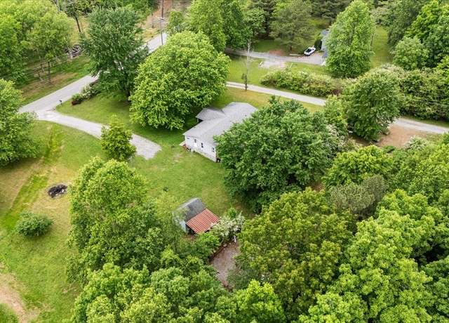 Property at 5610 Hargrove Rd, Franklin, TN 37064, 3 beds, 2 baths