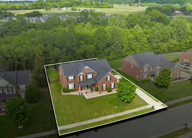 Property at 107 Rock Castle Dr, Lebanon, TN 37087, 4 beds, 3.5 baths