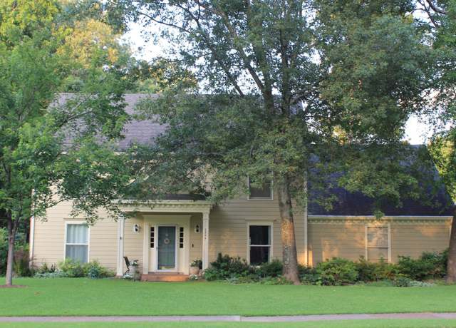 Property at 2444 Brachton Ave, Germantown, TN 38139, 5 beds, 2.5 baths