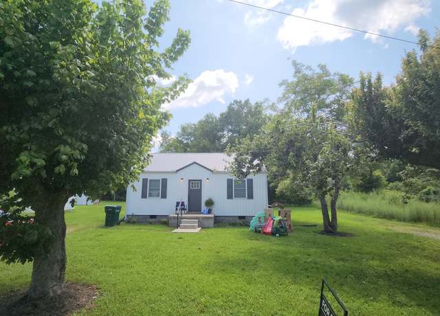 Property at 207 Merideth Ave, Waverly, TN 37185, 2 beds, 1 bath