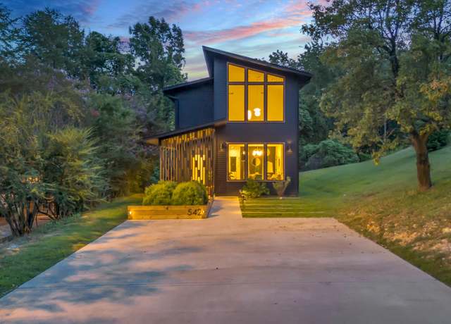 Property at 542 Alexander Dr, Chattanooga, TN 37415, 5 beds, 3.5 baths