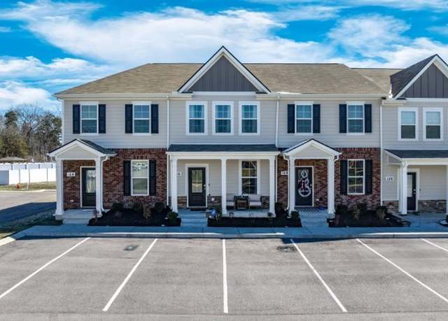 Property at 166 Grayson Cir, Chapel Hill, TN 37034, 3 beds, 2.5 baths