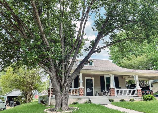 Property at 105 3rd Ave, Columbia, TN 38401, 4 beds, 2 baths