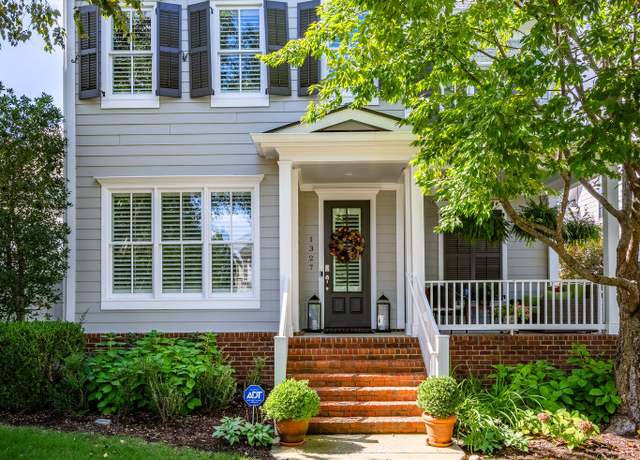Property at 1327 Jewell Ave, Franklin, TN 37064, 4 beds, 3 baths