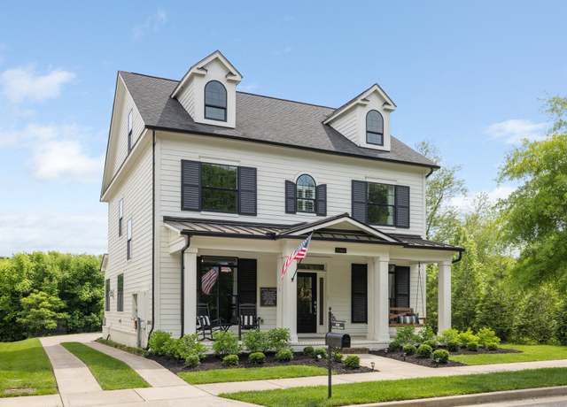 Property at 2060 Bushnell Farm Dr, Franklin, TN 37064, 3 beds, 3.5 baths