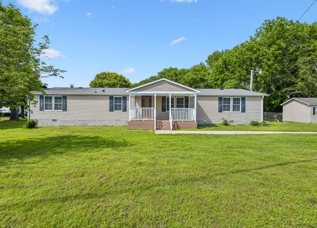 Property at 210 Crestview Dr, Mount Juliet, TN 37122, 3 beds, 2 baths