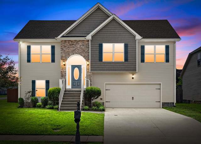 Property at 3754 Gray Fox Dr, Clarksville, TN 37040, 4 beds, 3 baths
