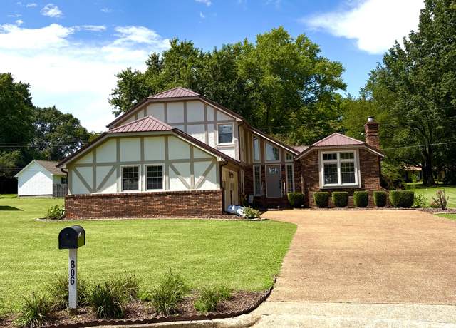 Property at 806 Sharon Cir, Lawrenceburg, TN 38464, 3 beds, 2.5 baths