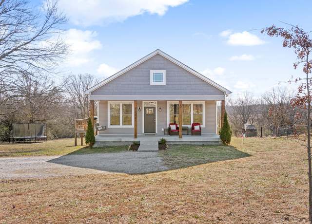 Property at 4534 Highway 47 E, White Bluff, TN 37187, 3 beds, 2 baths