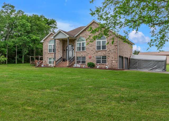 Property at 1383 Carters Creek Pike, Columbia, TN 38401, 4 beds, 3 baths