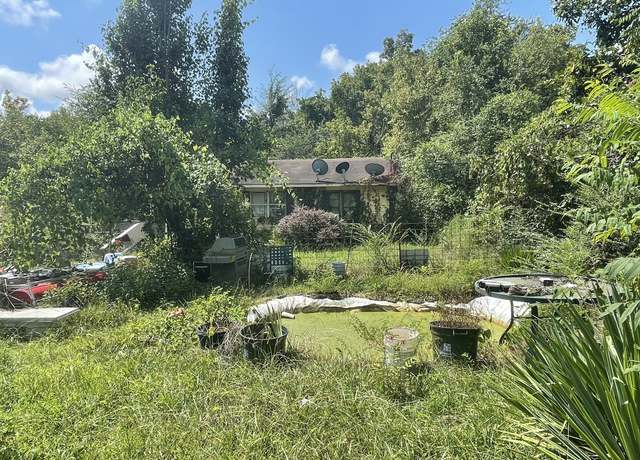 Property at 335 Eno Rd, Dickson, TN 37055, 3 beds, 1 bath