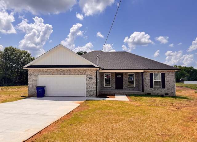 Property at 317 Lee Ln, Shelbyville, TN 37160, 3 beds, 2 baths
