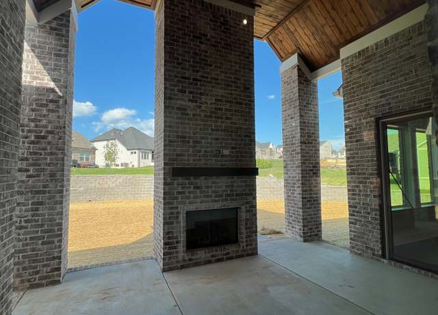 Property at 3376 Sarah Bee Ln, Thompsons Station, TN 37179, 5 beds, 5.5 baths