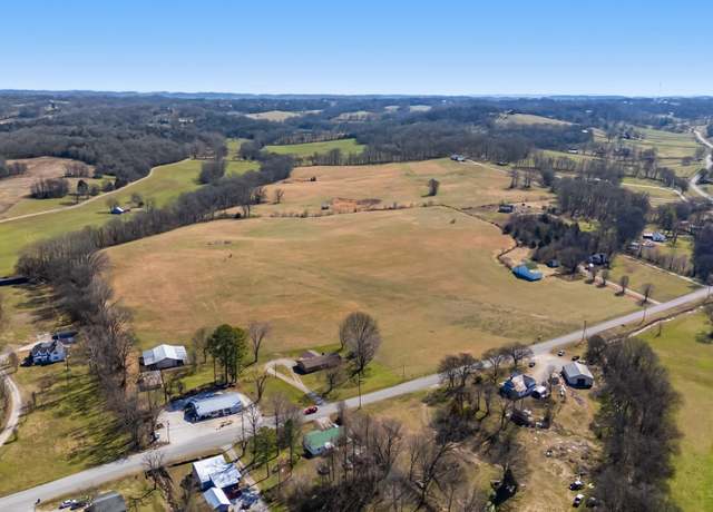 Property at 2470 Santa Fe Pike, Columbia, TN 38401, 3 beds, 1 bath