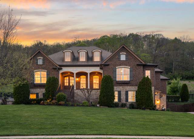 Property at 1627 Valle Verde Dr, Brentwood, TN 37027, 5 beds, 5 baths