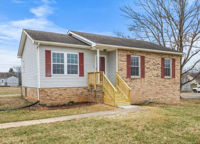 Property at 2870 Ashland City Rd, Clarksville, TN 37043, 4 beds, 1.5 baths