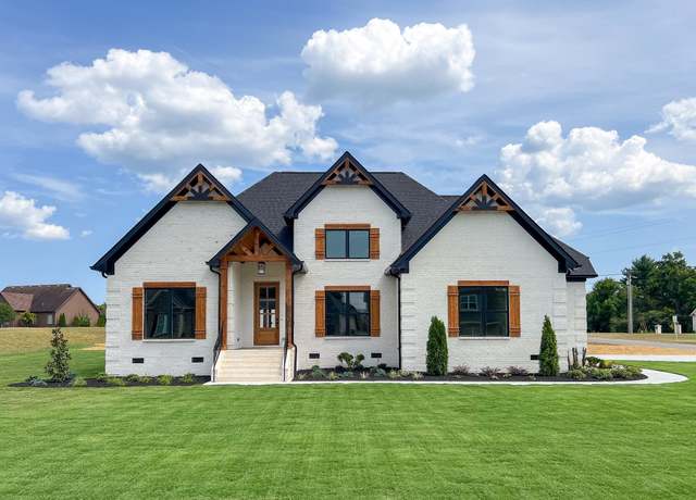 Property at 902 Apple Blossom Trl, Shelbyville, TN 37160, 4 beds, 3 baths