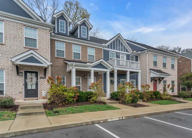 Property at 5004 Isabella Ln, Hendersonville, TN 37075, 2 beds, 2.5 baths