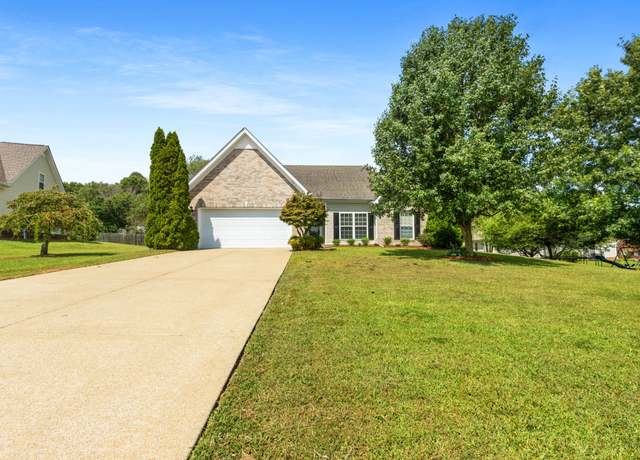 Property at 4002 Pennick Ct, Spring Hill, TN 37174, 3 beds, 2 baths