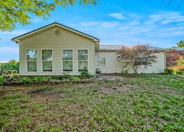 Property at 2000 Myers Cove Rd, Mcminnville, TN 37110, 3 beds, 1 bath