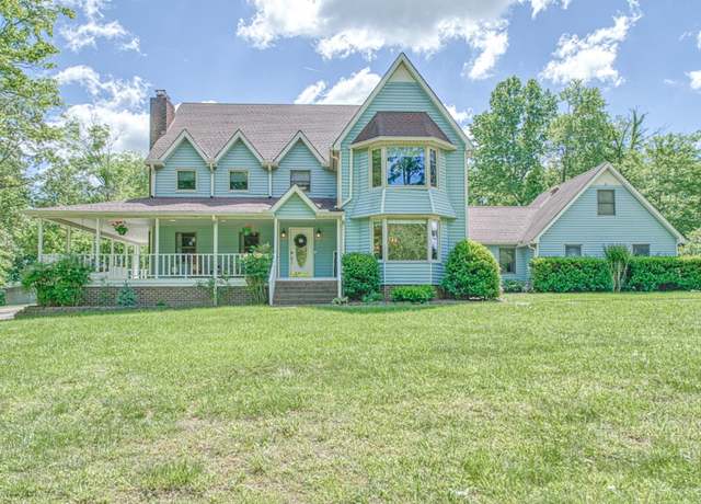 Property at 447 W Bangham Rd, Cookeville, TN 38501, 6 beds, 4 baths