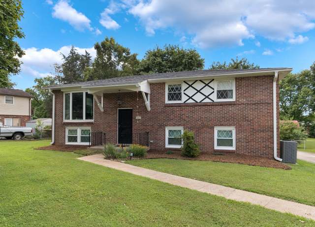 Property at 424 Harwell Dr, Hermitage, TN 37076, 3 beds, 2 baths