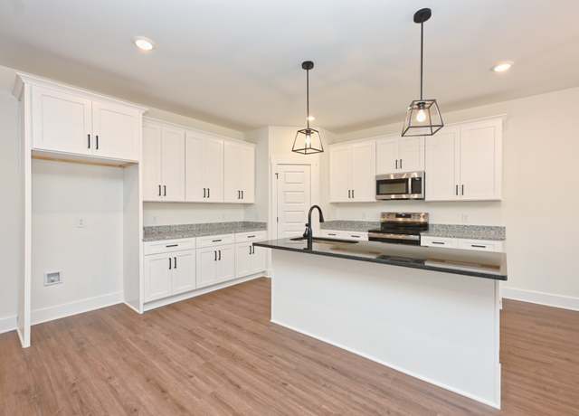 Property at 1108 Angus Way, Greenbrier, TN 37073, 3 beds, 2 baths
