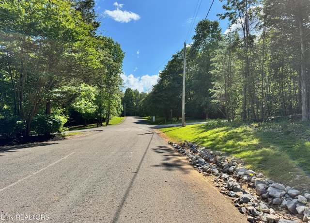 Property at 626 North Pointe Trl, Allons, TN 38541