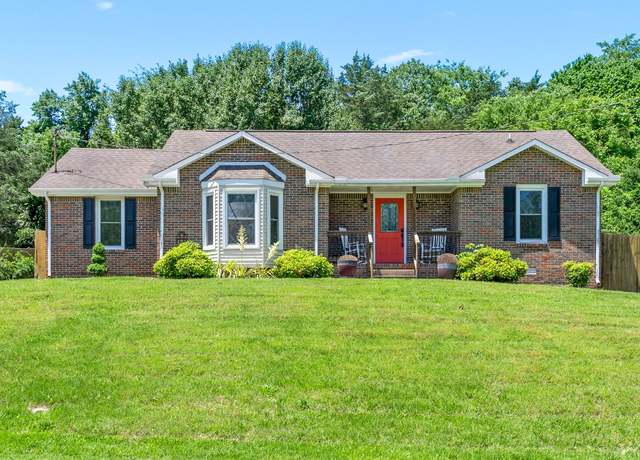 Property at 1417 Mcclardy Rd, Clarksville, TN 37042, 3 beds, 2 baths