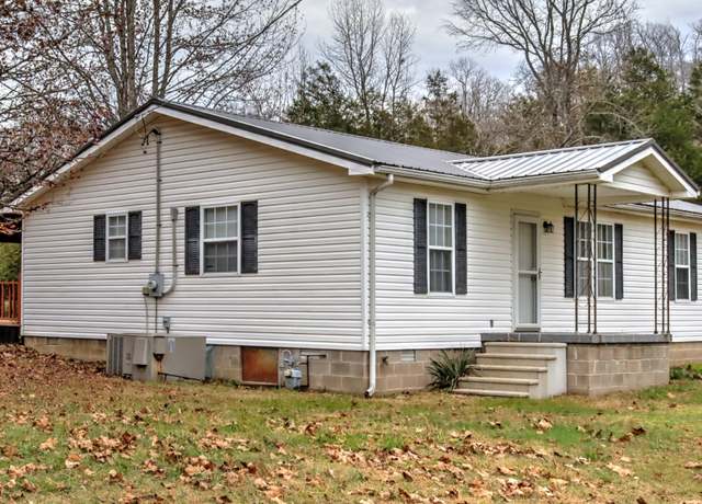 Property at 1636 Toms Creek Rd, Linden, TN 37096, 3 beds, 2 baths
