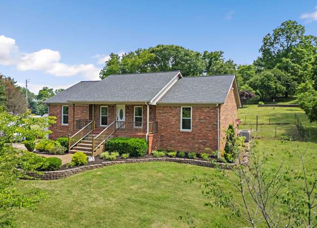 Property at 2952 Carters Creek Station Rd, Columbia, TN 38401, 3 beds, 3 baths