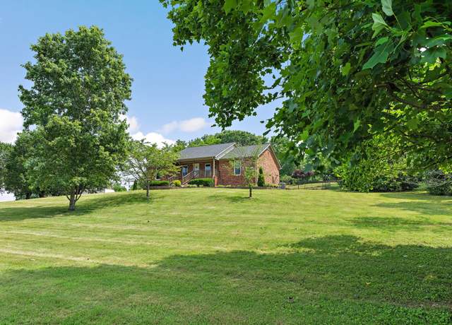 Property at 2952 Carters Creek Station Rd, Columbia, TN 38401, 3 beds, 3 baths