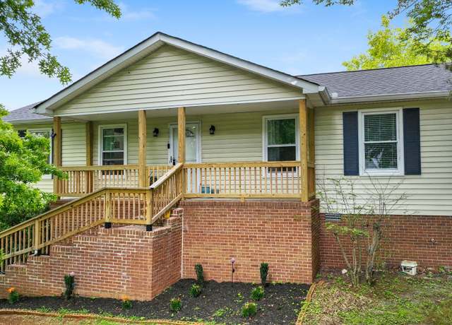Property at 1534 Ashlawn Dr, Murfreesboro, TN 37129, 3 beds, 2 baths