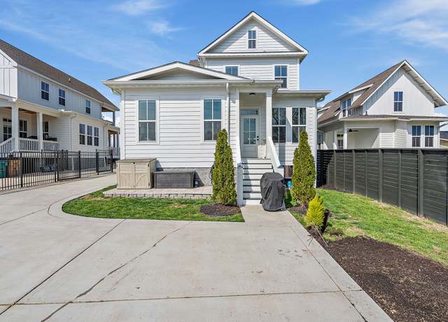 Property at 1510 E Stewarts Ln, Nashville, TN 37218, 4 beds, 3 baths