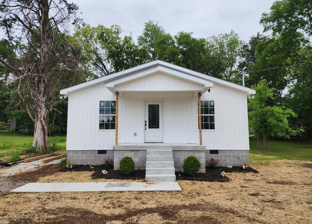 Property at 201 Hunt St, Winchester, TN 37398, 3 beds, 2 baths