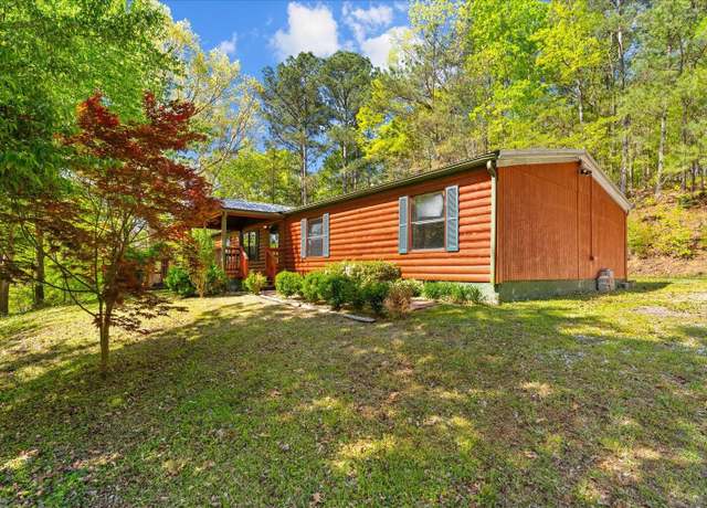 Property at 1198 Baker Cir, Tunnel Hill, GA 30755, 4 beds, 2 baths