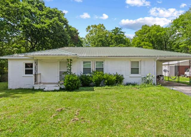 Property at 8302 Lawrenceburg Hwy, Mount Pleasant, TN 38474, 3 beds, 2 baths