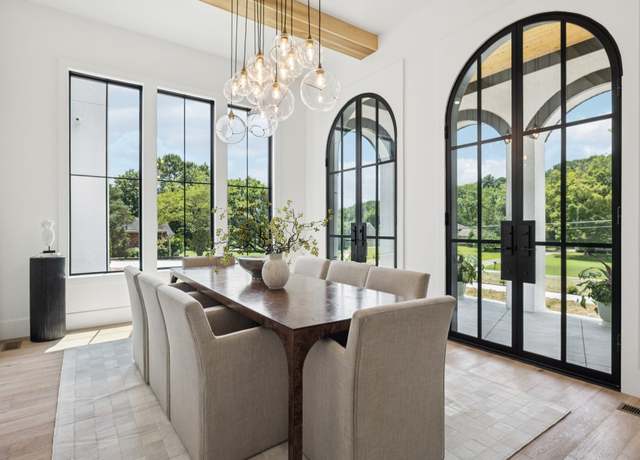 Property at 1110 Lipscomb Dr, Brentwood, TN 37027, 5 beds, 6.5 baths