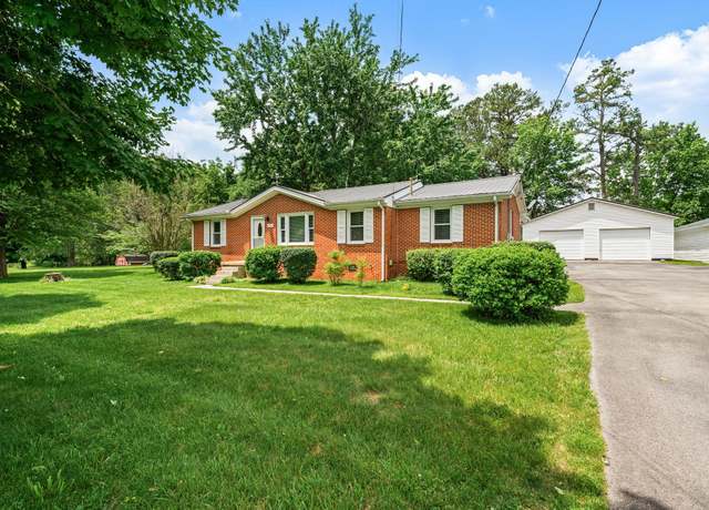 Property at 6728 Jim Cummings Hwy, Bradyville, TN 37026, 3 beds, 1.5 baths
