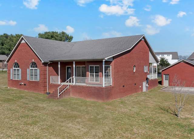 Property at 453 Love Lane Rd, Hillsboro, TN 37342, 4 beds, 2.5 baths