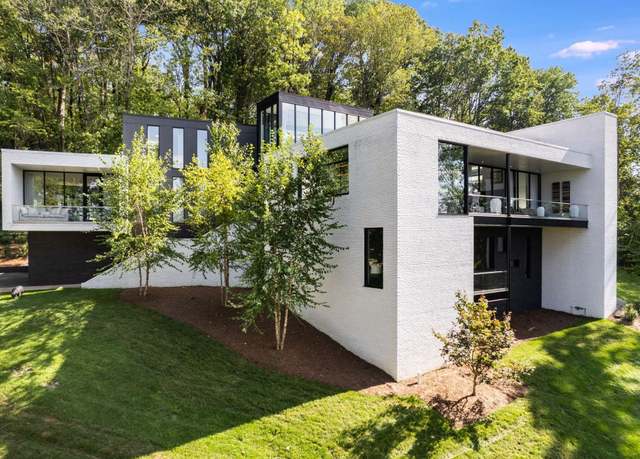 Property at 4606 Shys Hill Rd, Nashville, TN 37215, 5 beds, 6 baths