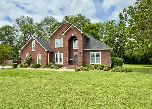Property at 126 Copperas Ct, Murfreesboro, TN 37128, 3 beds, 2.5 baths