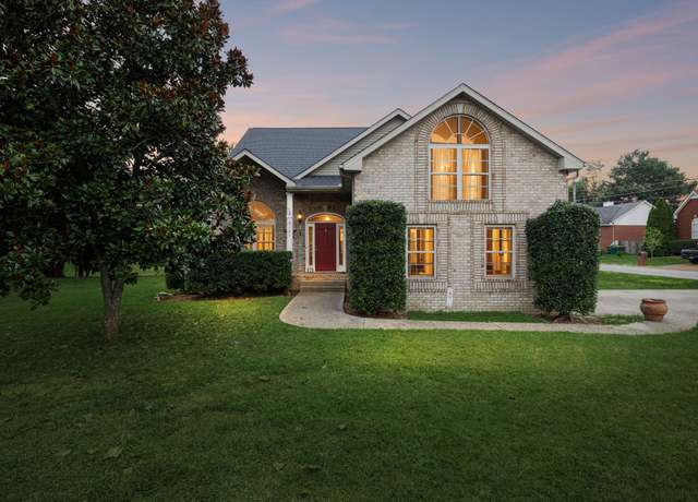 Property at 103 Iroquois Dr, White House, TN 37188, 4 beds, 2.5 baths